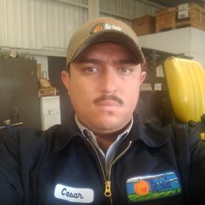 Meet your Posher, Cesar